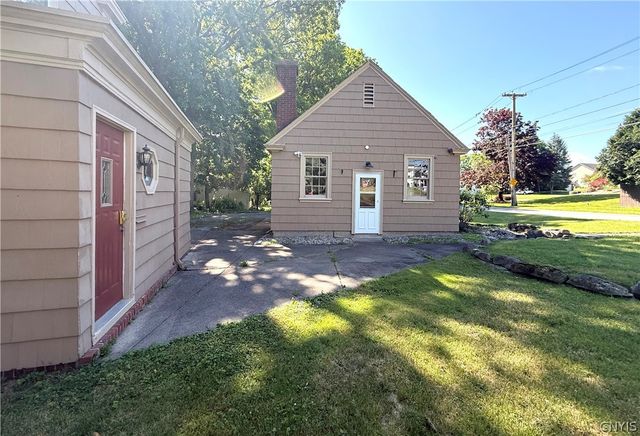 702 Parkway East, Utica, NY 13501