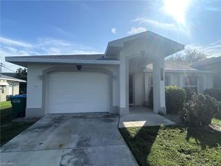 1027 SE 11th ST, Cape Coral, FL 33990