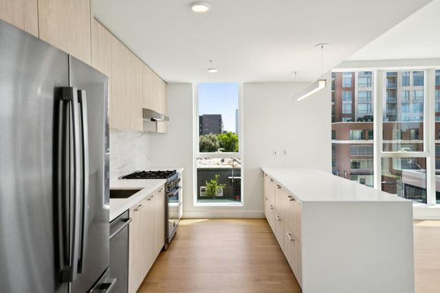 188 W Saint James Street 10416, San Jose, CA 95110