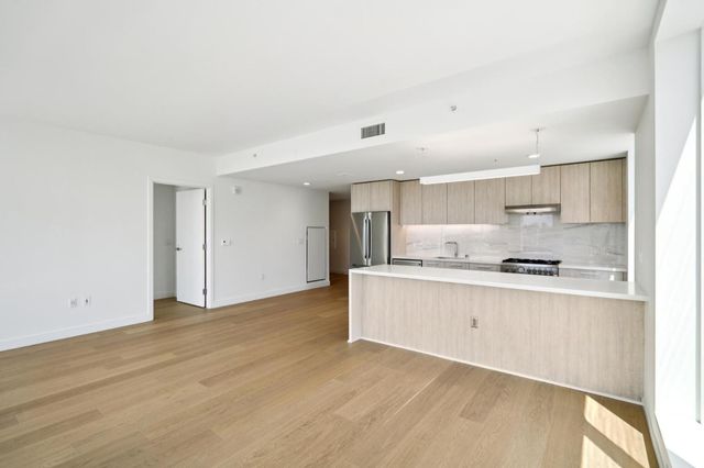 188 W Saint James Street 10416, San Jose, CA 95110