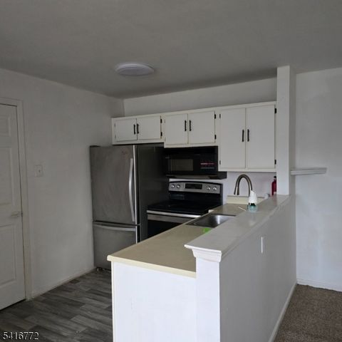 107 Chatfield Dr, Pequannock Twp., NJ 07444