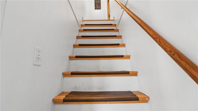 103 Oakland Avenue, Cranston, RI 02910