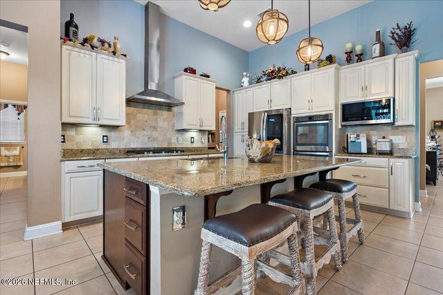 401 BRAMBLY VINE Drive, St. Johns, FL 32259