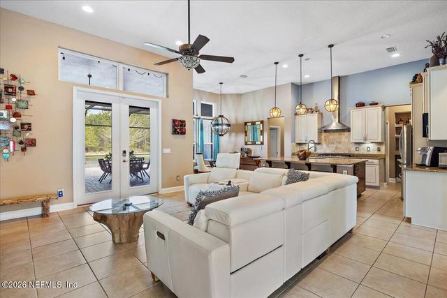 401 BRAMBLY VINE Drive, St. Johns, FL 32259