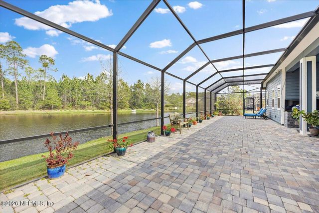 401 BRAMBLY VINE Drive, St. Johns, FL 32259
