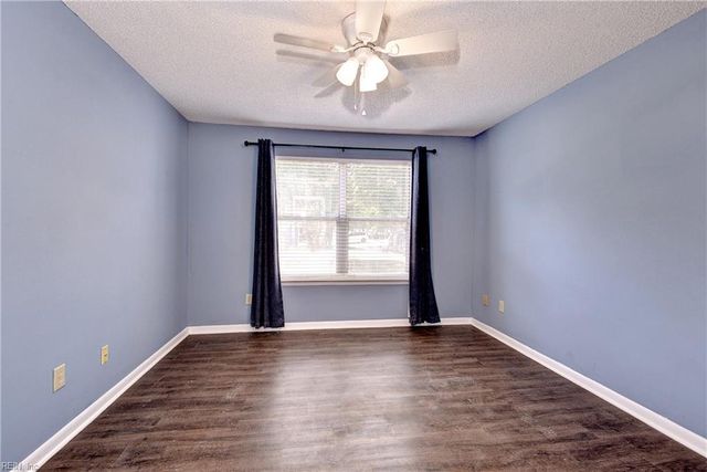 12757 Saint James Pl Apt F, Newport News, VA 23602