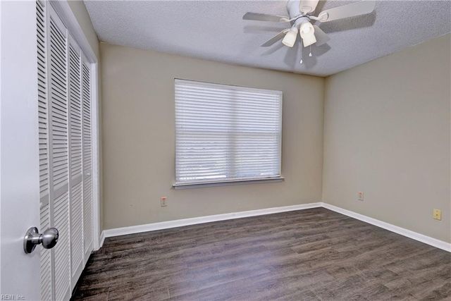 12757 Saint James Pl Apt F, Newport News, VA 23602