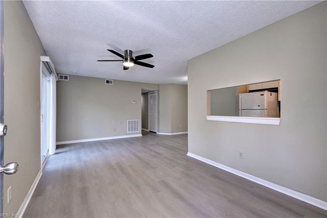 12757 Saint James Pl Apt F, Newport News, VA 23602