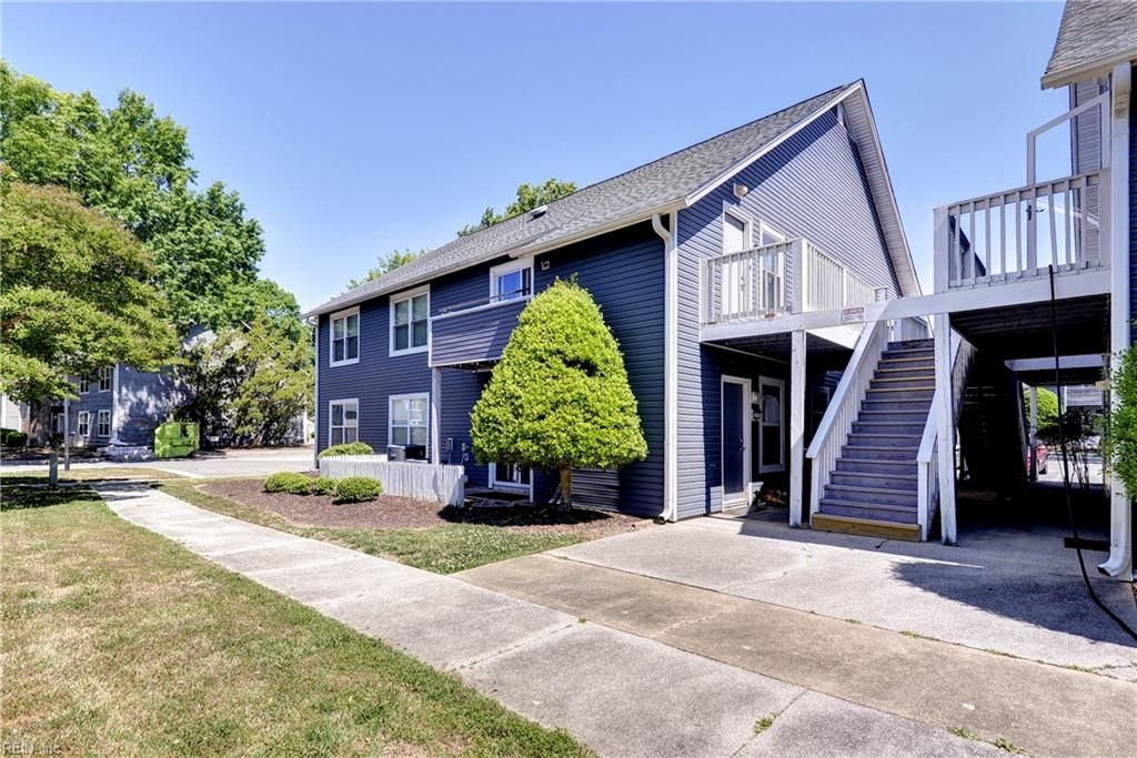 12757 Saint James Pl Apt F, Newport News, VA 23602