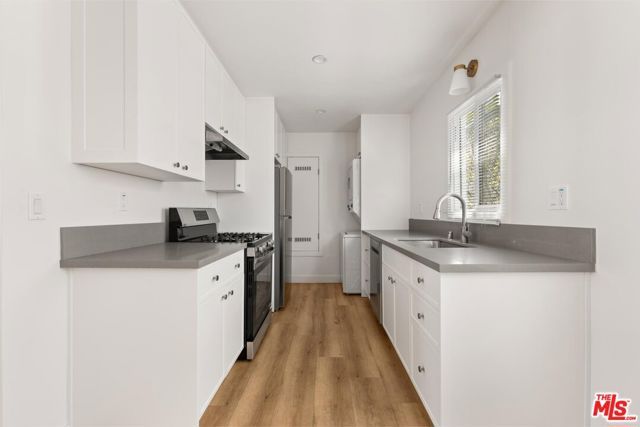 8716 Ramsgate Avenue, Los Angeles, CA 90045