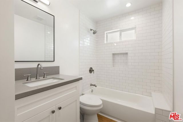 8716 Ramsgate Avenue, Los Angeles, CA 90045