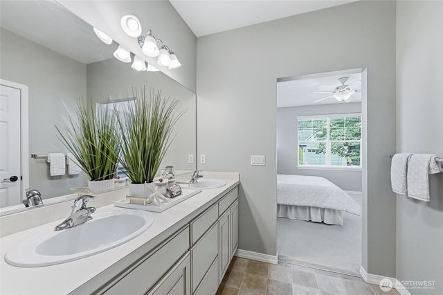13233 239th Way NE, Redmond, WA 98053