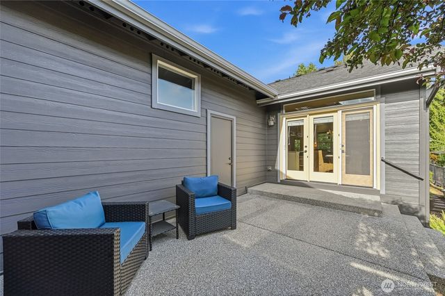 13233 239th Way NE, Redmond, WA 98053