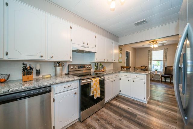 1511 Teachers Ridge, Diana, TX 75640
