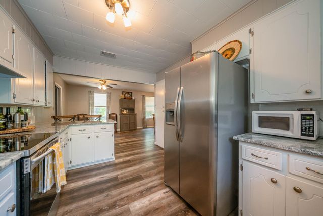 1511 Teachers Ridge, Diana, TX 75640