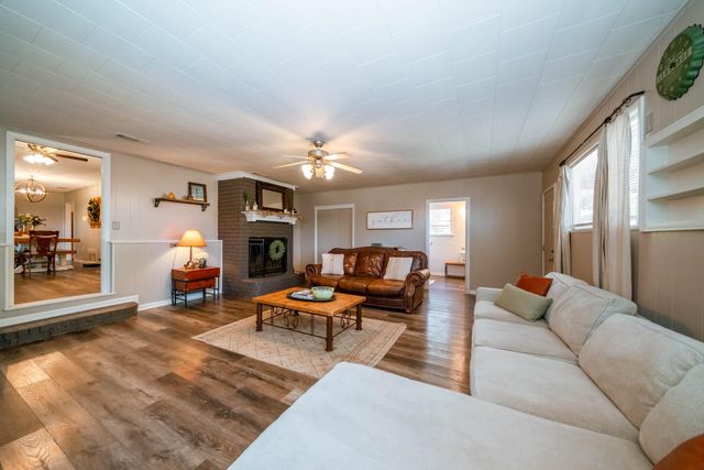 1511 Teachers Ridge, Diana, TX 75640