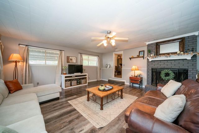 1511 Teachers Ridge, Diana, TX 75640