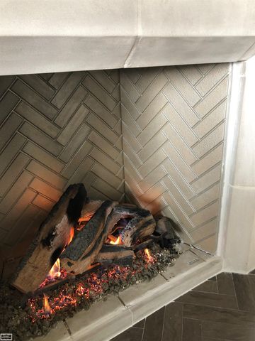 206 Edgewater Drive, Algonac, MI 48001