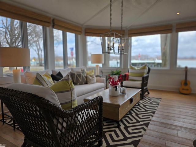 206 Edgewater Drive, Algonac, MI 48001