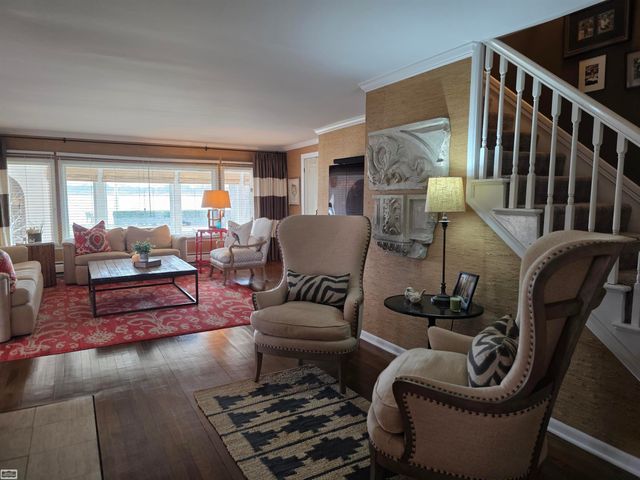 206 Edgewater Drive, Algonac, MI 48001