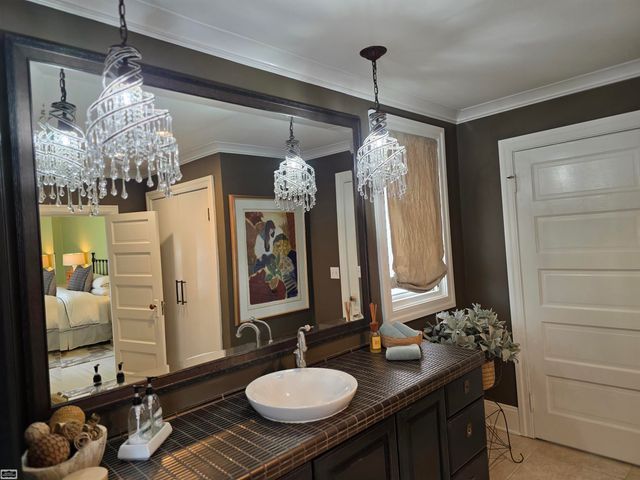 206 Edgewater Drive, Algonac, MI 48001