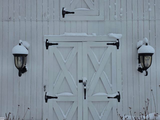 206 Edgewater Drive, Algonac, MI 48001