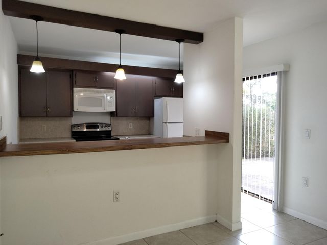 4707 47th Way, West Palm Beach, FL 33407