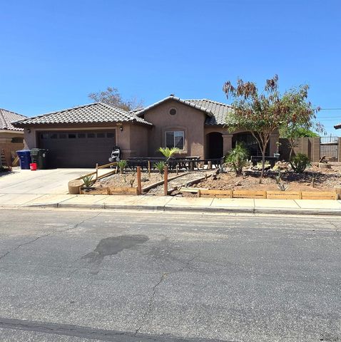 1056 W Rose St, Somerton, AZ 85350