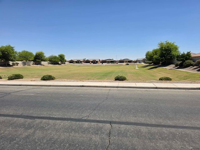 1056 W Rose St, Somerton, AZ 85350