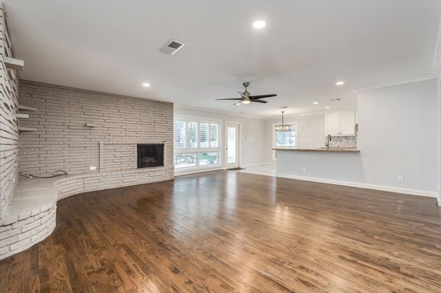 3734 Crown Shore, Dallas, TX 75244