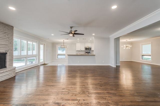 3734 Crown Shore, Dallas, TX 75244