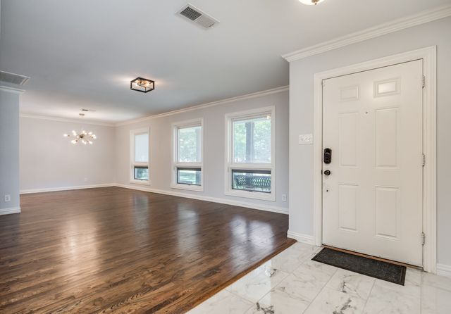 3734 Crown Shore, Dallas, TX 75244