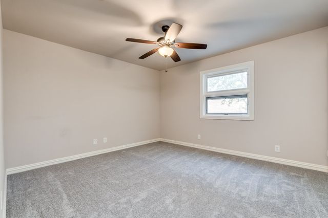 3734 Crown Shore, Dallas, TX 75244