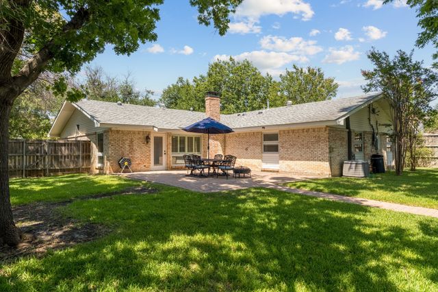 3734 Crown Shore, Dallas, TX 75244