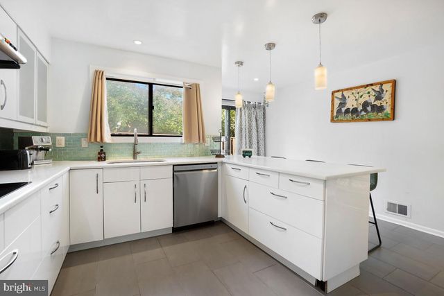 5351 STRATHMORE AVE, Kensington, MD 20895