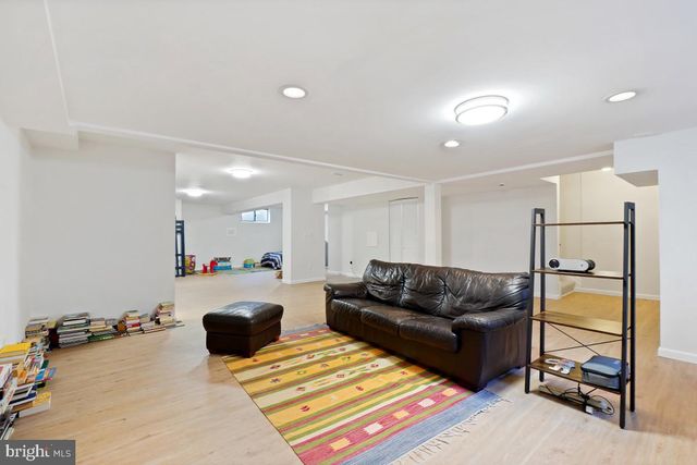 5351 STRATHMORE AVE, Kensington, MD 20895