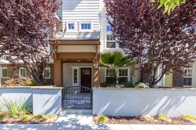 647 Sierra Vista Avenue, Mountain View, CA 94043