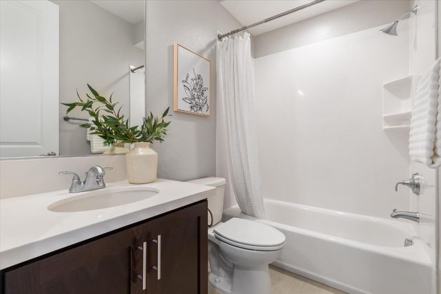 647 Sierra Vista Avenue, Mountain View, CA 94043