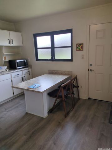 1042 17th Avenue, Honolulu, HI 96816