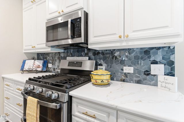 959 Longleaf Pine Place, Mebane, NC 27302