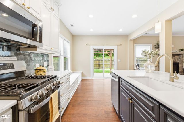 959 Longleaf Pine Place, Mebane, NC 27302