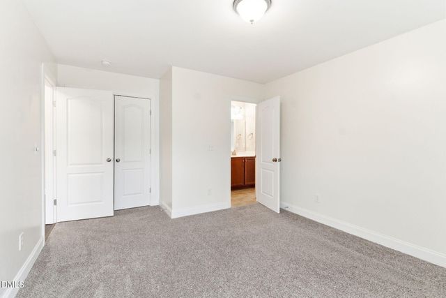 959 Longleaf Pine Place, Mebane, NC 27302
