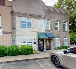 239E Veterans Pkwy, Murfreesboro, TN 37128