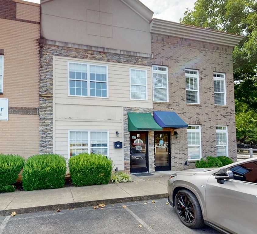 239E Veterans Pkwy, Murfreesboro, TN 37128