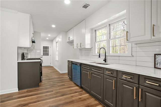 430 Mary Erna Drive, Fairburn, GA 30213