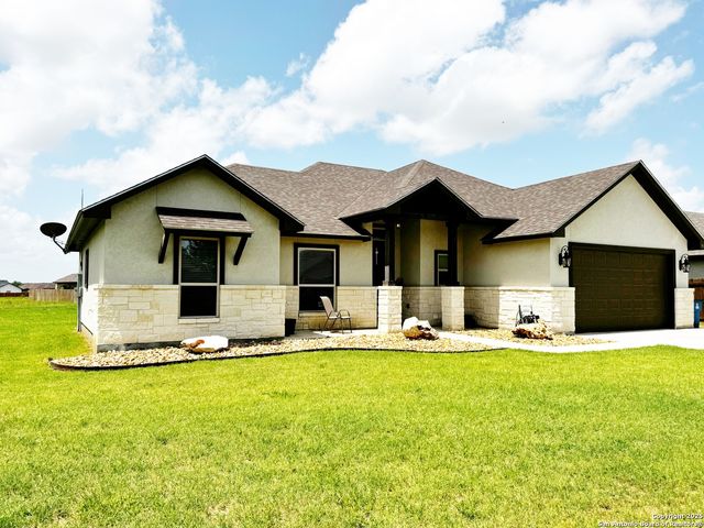 1683 Vista View, Pleasanton, TX 78064