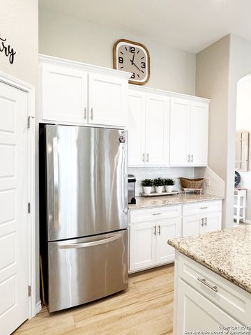 1683 Vista View, Pleasanton, TX 78064