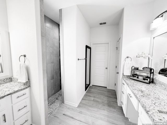 1683 Vista View, Pleasanton, TX 78064