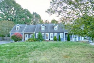 28 Yoke Rd 28, Bridgewater, MA 02324