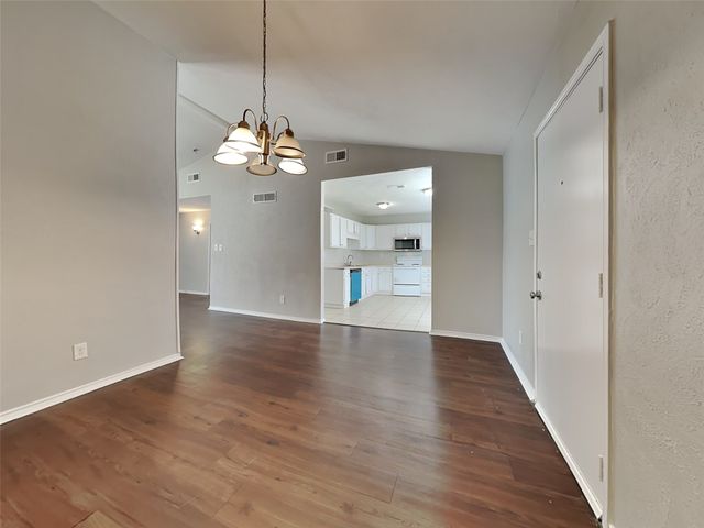 7621 Pebble Beach Drive, Rowlett, TX 75088